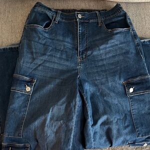 No Boundaries Women's Dark Blue wide leg cargo Jeans